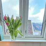 Unikt Og Romslig Hus Perfekt For Grupper Vakantiehuis Nordfjordeid