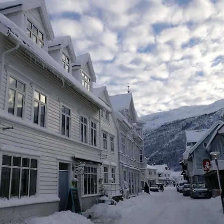 Unikt Og Romslig Hus Perfekt For Grupper Holiday home