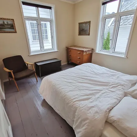 Unikt Og Romslig Hus Perfekt For Grupper