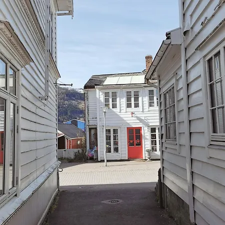 Unikt Og Romslig Hus Perfekt For Grupper Holiday home *