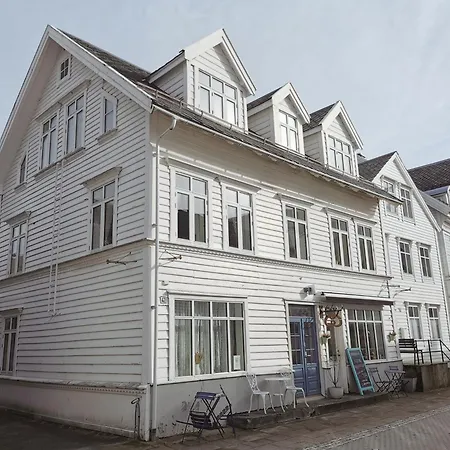 Holiday home Unikt Og Romslig Hus Perfekt For Grupper Nordfjordeid
