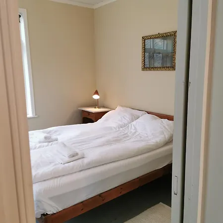 Unikt Og Romslig Hus Perfekt For Grupper Holiday home Nordfjordeid