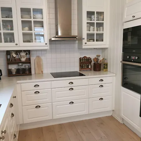 Unikt Og Romslig Hus Perfekt For Grupper Nordfjordeid