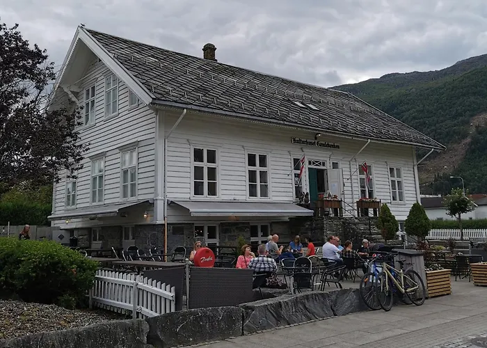 Unikt Og Romslig Hus Perfekt For Grupper * Nordfjordeid