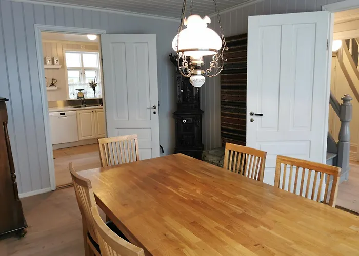 Unikt Og Romslig Hus Perfekt For Grupper *