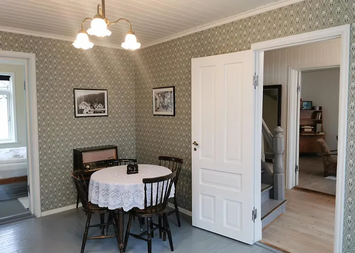 Unikt Og Romslig Hus Perfekt For Grupper Nyaraló