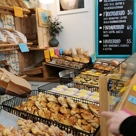 Unikt Og Romslig Hus Perfekt For Grupper نوردفيورديد