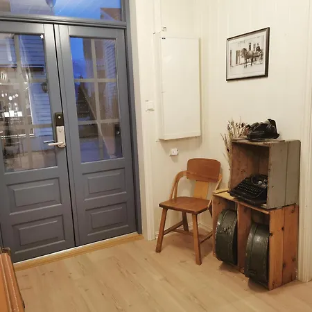 Unikt Og Romslig Hus Perfekt For Grupper نوردفيورديد